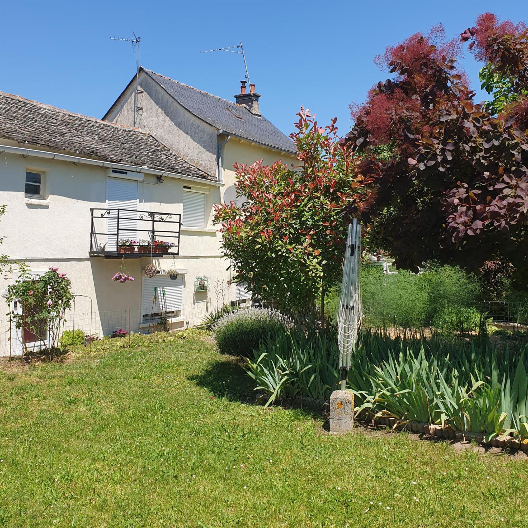 Chez Mai Private Room In Rural Country Home Auriac-Lagast Exterior foto